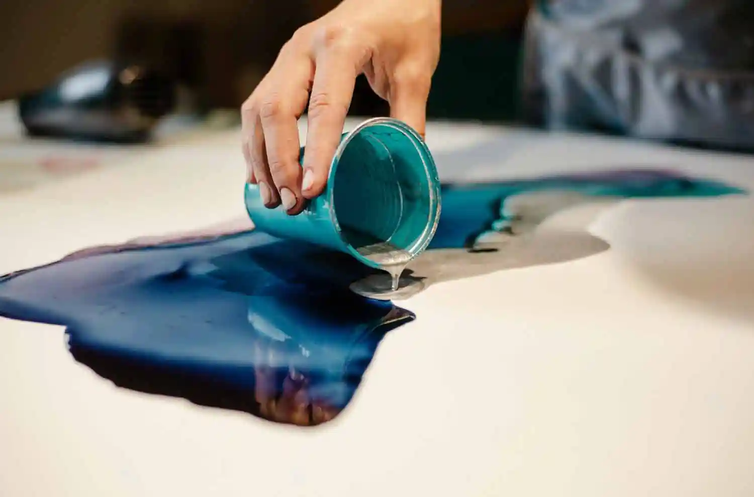 Epoxy resin construction chemical — Raykem epoxy resin supplier UAE GCC